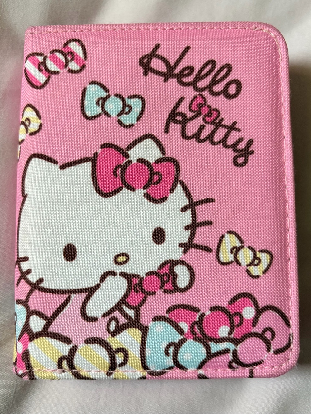 Hello Kitty Pink Bow Pattern Wallet